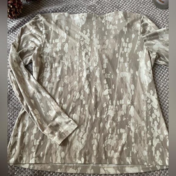 - CHICO’S TOP - Picture 3 of 5